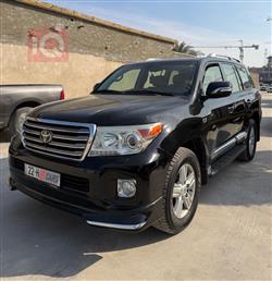 تويوتا لاندكروزر